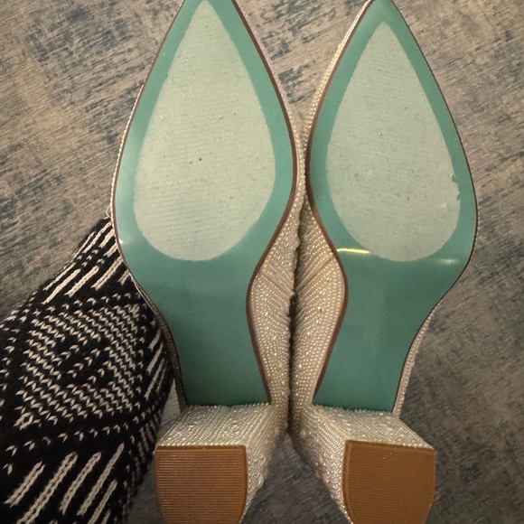 Elegant Beaded Ankle Boots - Picture 2 of 6